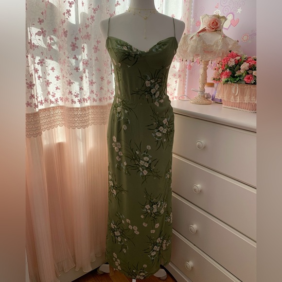 Reformation Kourtney Dress - Picture 3 of 7